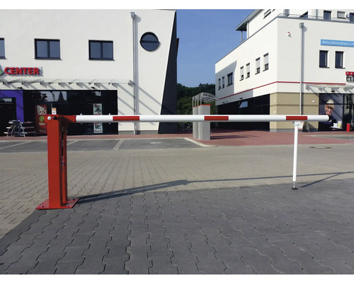 Barrière de contrôle de la circulation sur un parking