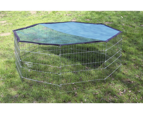 Parc d''extérieur pour petits animaux avec couverture en filet dans le jardin