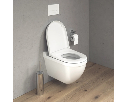 WC suspendu avec bride ouverte, plaque de commande, porte-papier toilette et brosse WC