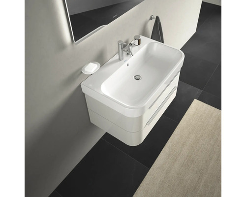 Lavabo avec meuble sous-vasque dans une salle de bain moderne