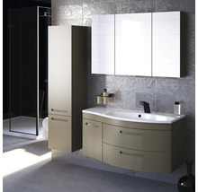 Modernes Badezimmer mit Waschtischunterschrank, Spiegelschrank und Hochschrank