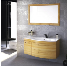 Modernes Badezimmer mit Waschtischunterschrank, Spiegel und Dusche