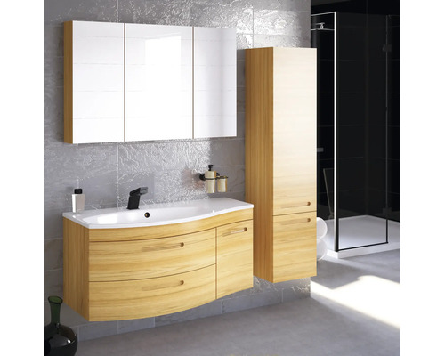 Modernes Badezimmer mit Waschtisch, Spiegelschrank und Hochschrank