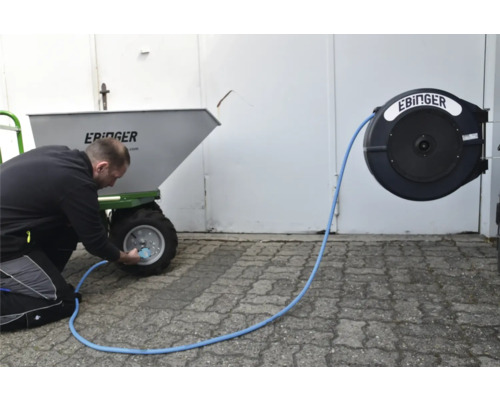 Ebinger Düngerstreuer mit Schlauch und Trommel für die Gartenbewässerung