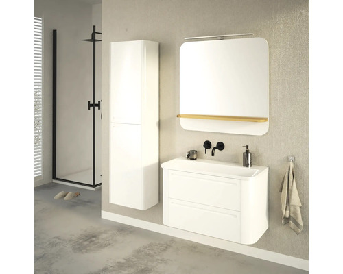 Salle de bains avec meuble-lavabo blanc, armoire de toilette, armoire haute et cabine de douche
