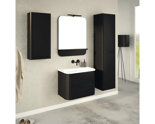 Ensemble de salle de bains avec lavabo, armoire de toilette et armoire haute dans une pièce lumineuse