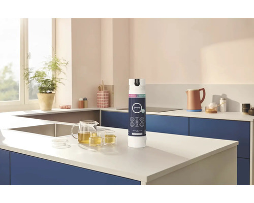 Filtre à eau Grohe Blue sur un comptoir de cuisine