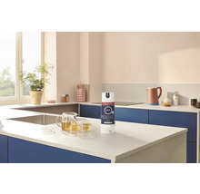 Grohe Blue Wasserfilter in einer hellen Küche auf einer Arbeitsplatte