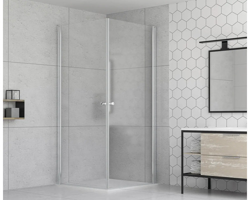 Eckdusche mit klaren Glaswänden im Badezimmer