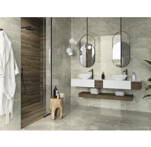 Salle de bain moderne avec douche, lavabo et miroirs