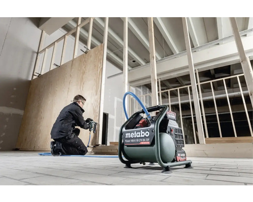 Compresseur Metabo en utilisation sur un chantier