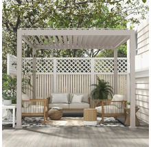 Scène d''extérieur avec pergola, sièges et éléments décoratifs