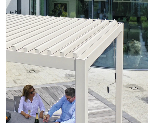 Pergola mit verstellbaren Lamellen für den Garten
