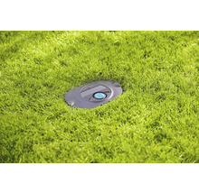 Robot tondeuse Gardena sur une pelouse