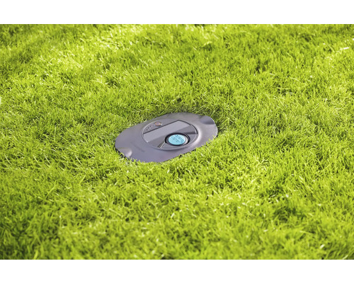 Robot tondeuse Gardena sur une pelouse