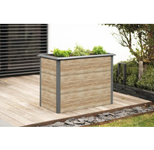 Jardinière aspect bois à l''extérieur avec des plantes