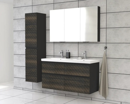 Salle de bains avec meuble sous-lavabo, armoire de toilette et armoire haute