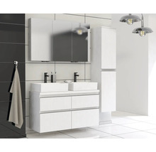 Modernes Badezimmerensemble mit Waschtischunterschrank, zwei Waschbecken, Spiegelschrank und Hochschrank