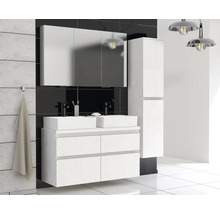 Helles Badezimmer mit Waschtischunterschrank, Aufsatzwaschbecken, Spiegelschrank und Hochschrank
