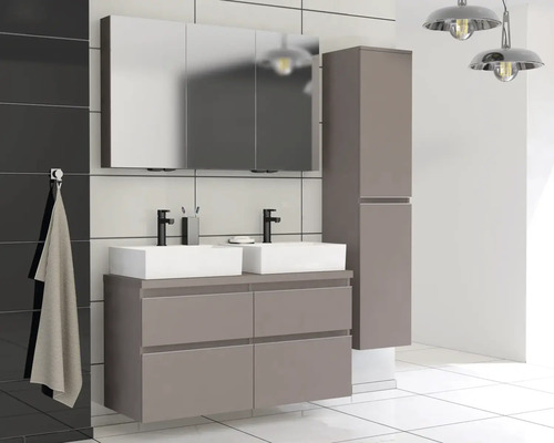 Salle de bains moderne avec double vasque, armoire de toilette et armoire haute