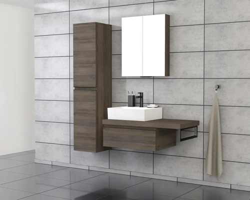 Ensemble de salle de bains moderne avec lavabo, armoire de toilette et armoire haute