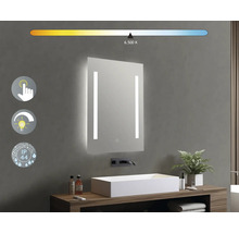 Miroir lumineux avec fonction tactile dans la salle de bain