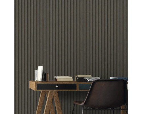 Décoration murale avec papier peint côtelé dans le bureau