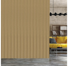 Intérieur avec panneaux muraux et coin salon