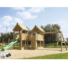 Aire de jeux en bois avec balançoire, toboggan et mur d''escalade à l''extérieur