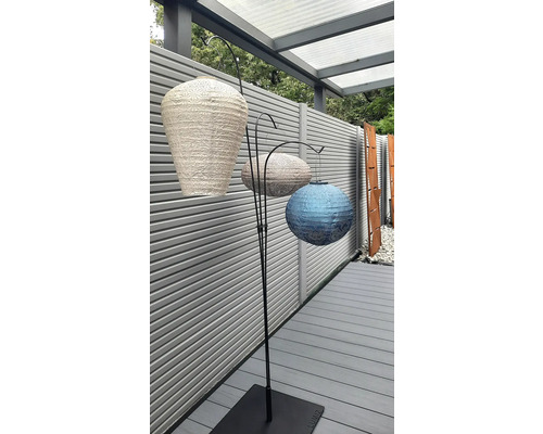 Stehlampe mit drei Papierlaternen für den Außenbereich