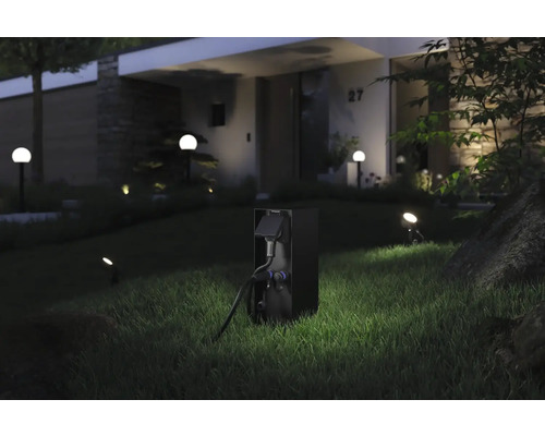 Stromverteiler im Garten mit Aussenbeleuchtung