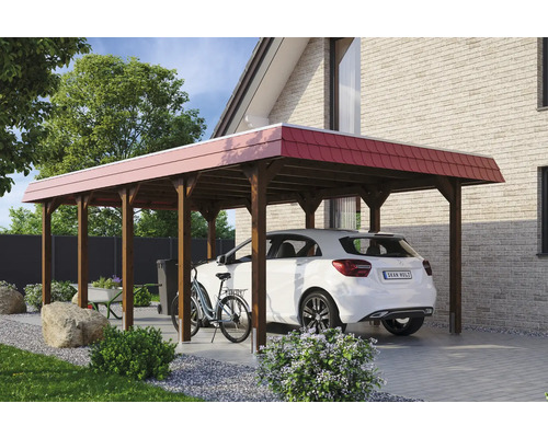 Un abri de voiture en bois avec une voiture et un vélo devant.