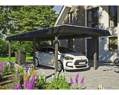 Carport aus Holz mit Auto davor