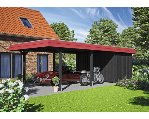 Abri de voiture en bois avec remise à outils, contenant une voiture et une moto