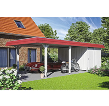 Carport mit Geräteschuppen, in dem ein Auto und ein Motorrad stehen.