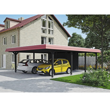 Double abri de voiture en bois avec deux voitures devant une maison