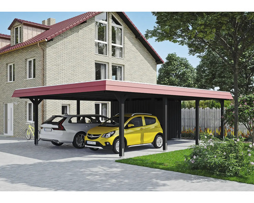 Doppelcarport aus Holz mit zwei Autos vor einem Haus