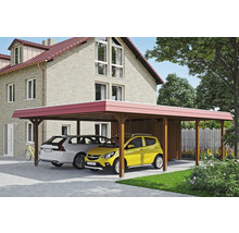 Double abri de voiture en bois avec deux voitures garées devant une maison