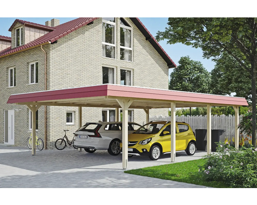 Abri de voiture en bois avec deux voitures garées devant une maison