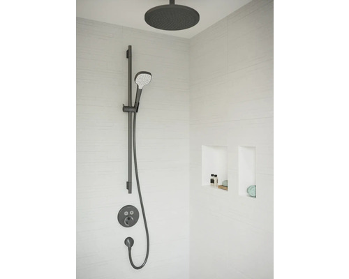 Ensemble de douche avec douche de tête, douchette à main et mitigeur thermostatique dans une salle de bains