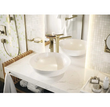 Modernes Badezimmer mit Aufsatzwaschbecken, Armatur und Ablagefläche