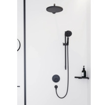 Duschsystem mit Kopfbrause, Handbrause, Thermostat und Ablage im Badezimmer