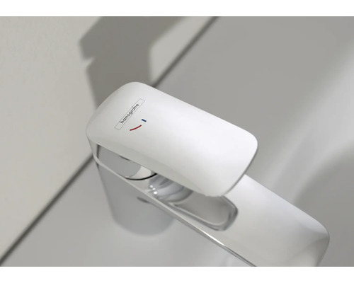 Hansgrohe Logo auf einem Wasserhahn