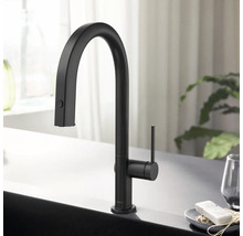 Robinet de cuisine noir sur fond clair