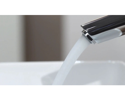 Robinet avec eau courante