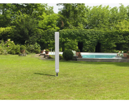 Szene im Garten mit Sichtschutz