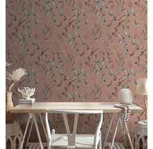 Scène avec papier peint botanique, bureau et décoration