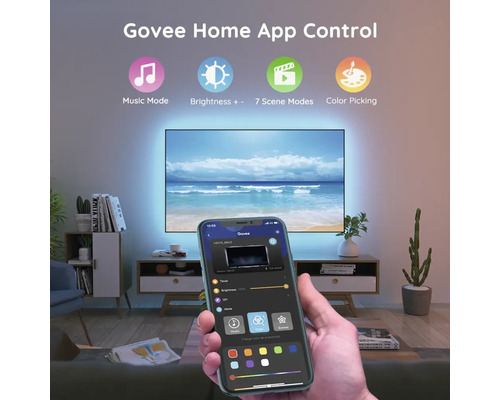 Salon avec rétroéclairage TV contrôlé par l''application Govee Home.