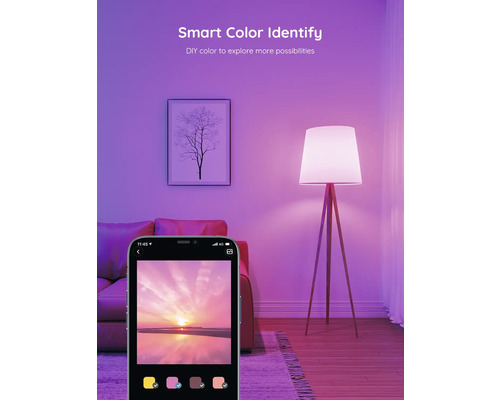 Wohnzimmer mit Stehlampe und Smartphone-App zur Farberkennung