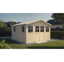 Abri de jardin en bois avec fenêtres et double porte sur pelouse